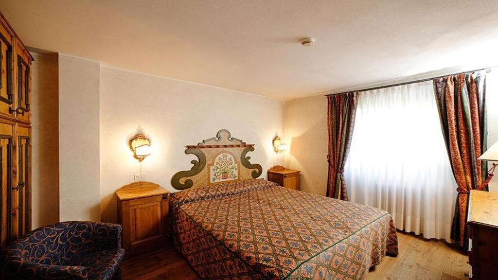 Perla*** Hotel